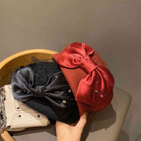 woolen lady beret banquet hat pearl chain decorative children's autumn and winter stall, Blue;gray
woolen lady beret banquet hat pearl chain decorative children's autumn and winter stall, Blue;gray