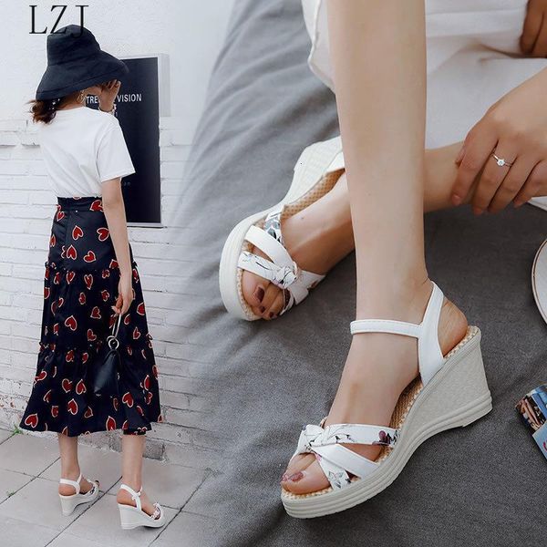 women sandals plus size wees shoes for high heels summer 2021 flip flop chaussures femme platform, Black
women sandals plus size wees shoes for high heels summer 2021 flip flop chaussures femme platform, Black