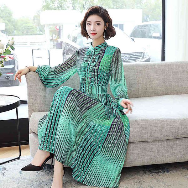 korean women dress woman chiffon es elegant high waist midi plus size print long es vestidos verano 210427, Black;gray
korean women dress woman chiffon es elegant high waist midi plus size print long es vestidos verano 210427, Black;gray