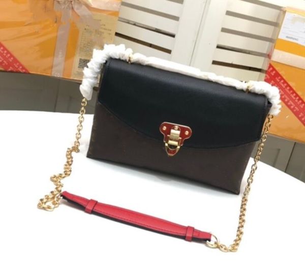 women luxurys digners bags genuine leather handbag with letters lady casual cowhide fashion classic prbyopic shoulder handbags
women luxurys digners bags genuine leather handbag with letters lady casual cowhide fashion classic prbyopic shoulder handbags