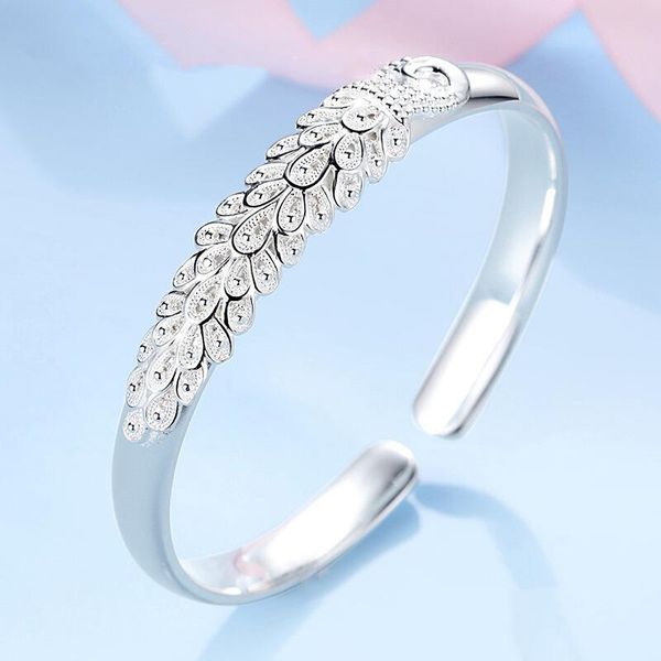 bangle peacock bracelet female young fashion mother jewelry girlfriend gift peony flower-shaped simple luxury, Black
bangle peacock bracelet female young fashion mother jewelry girlfriend gift peony flower-shaped simple luxury, Black
