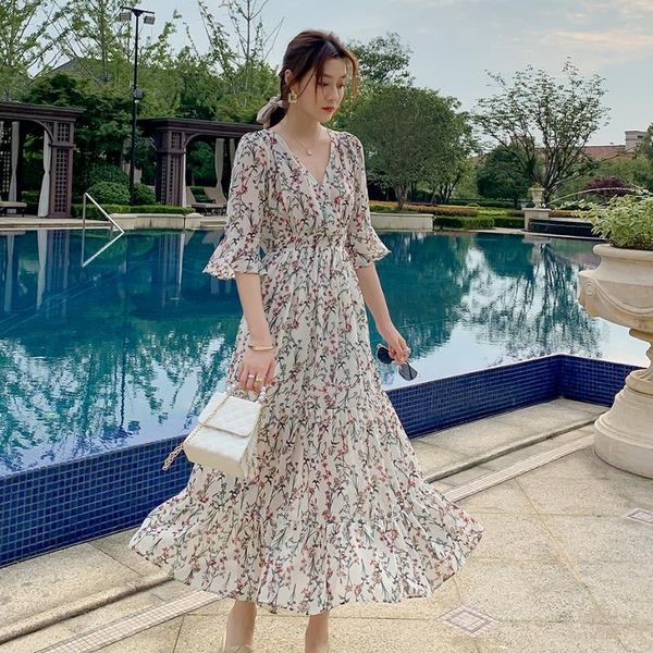 party dresses floral dress women 2021 summer white chiffon long maxi v-neck flower vestidos mujer fashion elegant street wear, White;black
party dresses floral dress women 2021 summer white chiffon long maxi v-neck flower vestidos mujer fashion elegant street wear, White;black