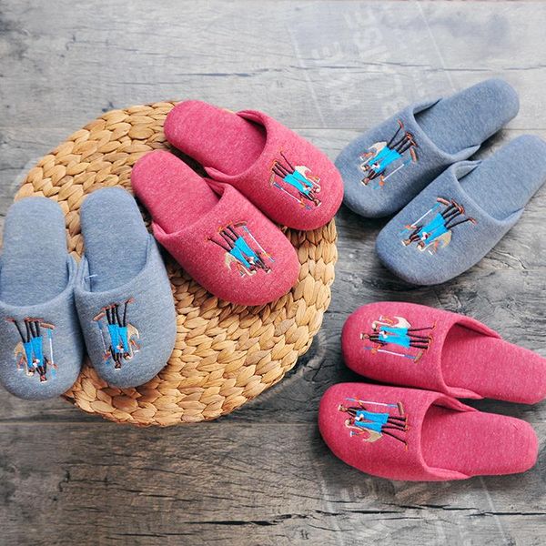 autumn women cotton slippers children wear-resistant and warm indoor cute men home shoes comfortable female, Black
autumn women cotton slippers children wear-resistant and warm indoor cute men home shoes comfortable female, Black