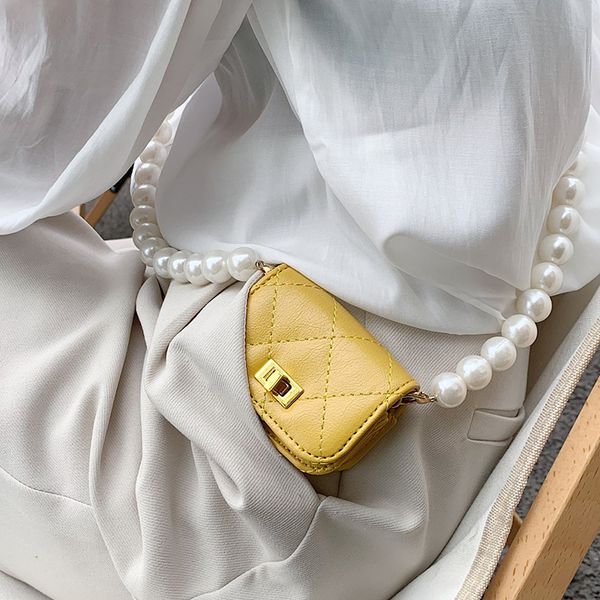 pearl beaded mini pu leather crossbody shoulder bags for women 2021 summer luxury trendy ed female handbag lipstick purses a3t38
pearl beaded mini pu leather crossbody shoulder bags for women 2021 summer luxury trendy ed female handbag lipstick purses a3t38