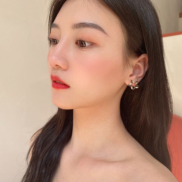dangle earrings s925 silver needle simple five pointed star flower small and exquisite 2021 cool style
dangle earrings s925 silver needle simple five pointed star flower small and exquisite 2021 cool style