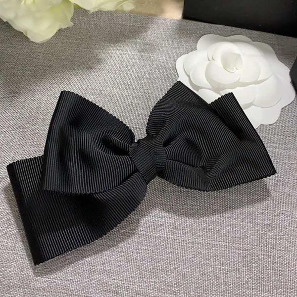 hair clips & barrettes fashion luxury winter band rope women's texture geometric water drop duckbill rubber big pearl accessories, Golden;silver
hair clips & barrettes fashion luxury winter band rope women's texture geometric water drop duckbill rubber big pearl accessories, Golden;silver