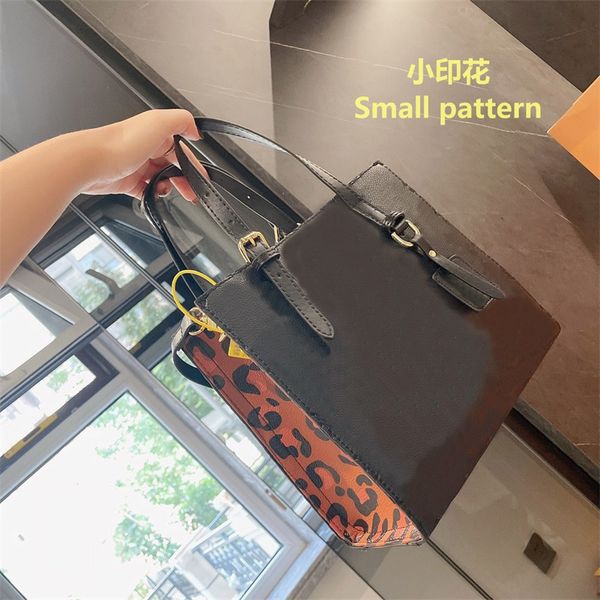 2021 designer bags fashion classic printed leather tote bag versatile leopard handbag long shoulder strap gift box packaging
2021 designer bags fashion classic printed leather tote bag versatile leopard handbag long shoulder strap gift box packaging