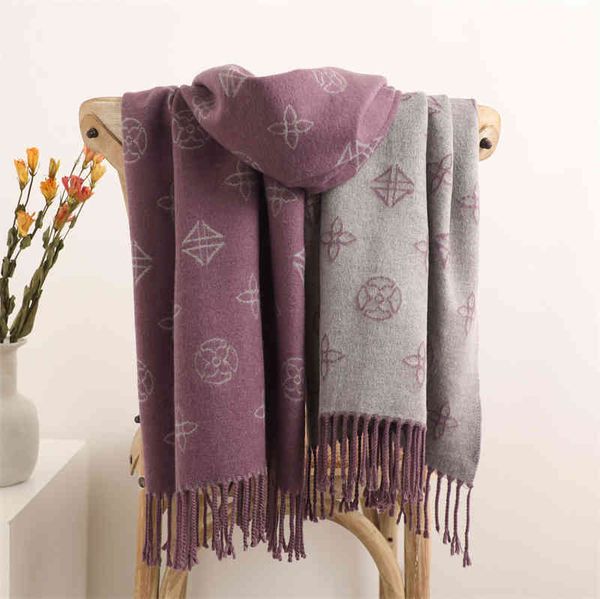 2021 diamond-shaped tassel thickened double-sided knitting factory direct sal women digner cashmere scarv and shawls, Blue;gray
2021 diamond-shaped tassel thickened double-sided knitting factory direct sal women digner cashmere scarv and shawls, Blue;gray