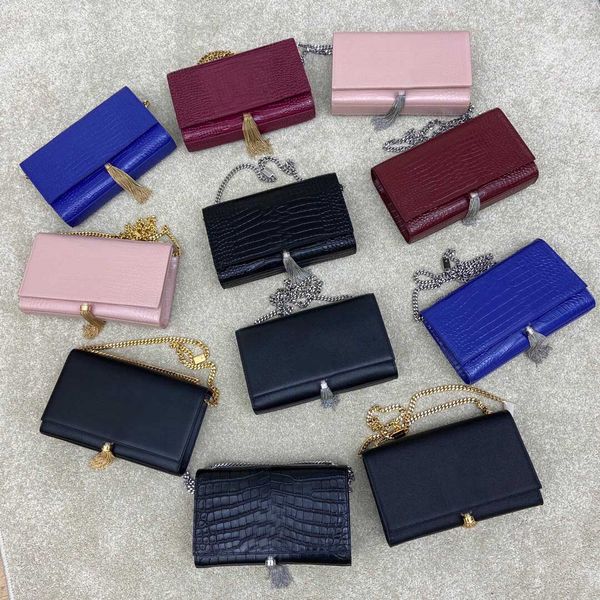 designer new change card bag lingge magnetic buckle small handbag wallet 24-14.5-5.5 377829, Red;black
designer new change card bag lingge magnetic buckle small handbag wallet 24-14.5-5.5 377829, Red;black