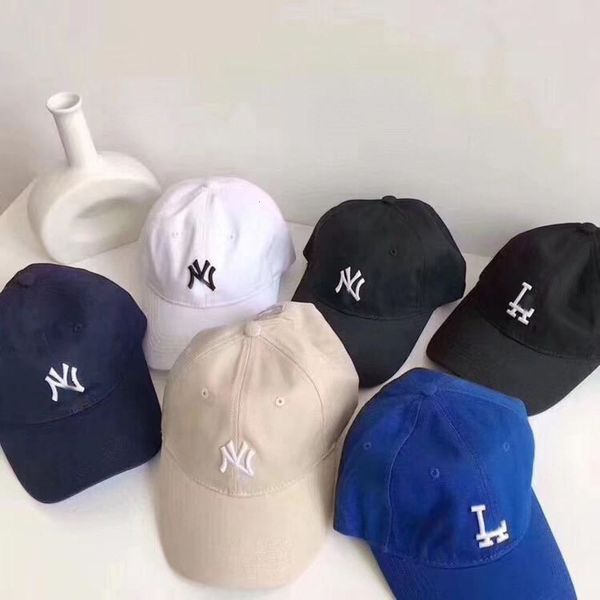 korean soft small label embroidered cap men and women fashion casual simple baseball outdoor sun hat children, Blue;gray
korean soft small label embroidered cap men and women fashion casual simple baseball outdoor sun hat children, Blue;gray