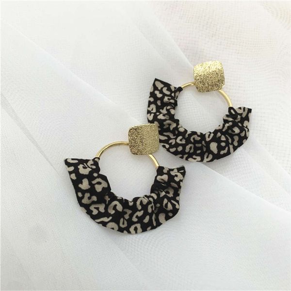 925 needle korea east gate same fabric geometric cold wind temperament minority ins earrings female, Black
925 needle korea east gate same fabric geometric cold wind temperament minority ins earrings female, Black