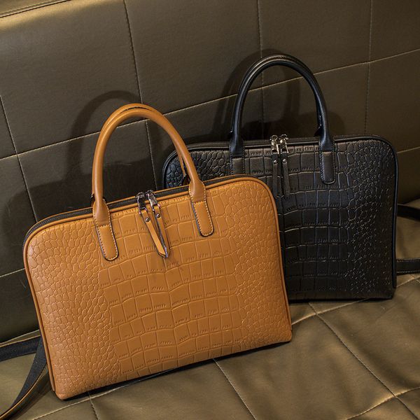 2021 business womens briefcase leather handbag women totes 15.6 14 inch lapbag shoulder office bags for female briefcases
2021 business womens briefcase leather handbag women totes 15.6 14 inch lapbag shoulder office bags for female briefcases