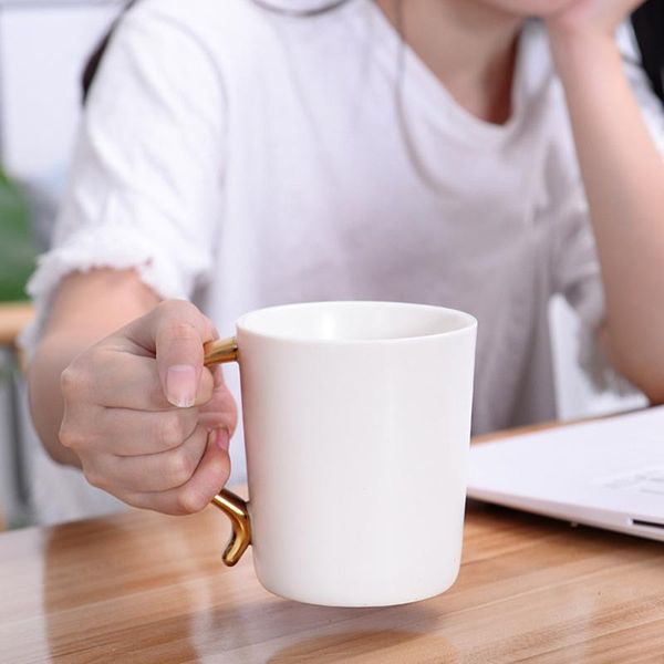 1pc household ceramic mug water cup coffee drinking for home restaurant el (white) mugs
1pc household ceramic mug water cup coffee drinking for home restaurant el (white) mugs