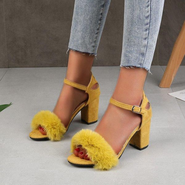 spring/summer 2021 women fur rubber high heel rhinestone platform outdoor leisure slippers banquet party sandals, Black
spring/summer 2021 women fur rubber high heel rhinestone platform outdoor leisure slippers banquet party sandals, Black