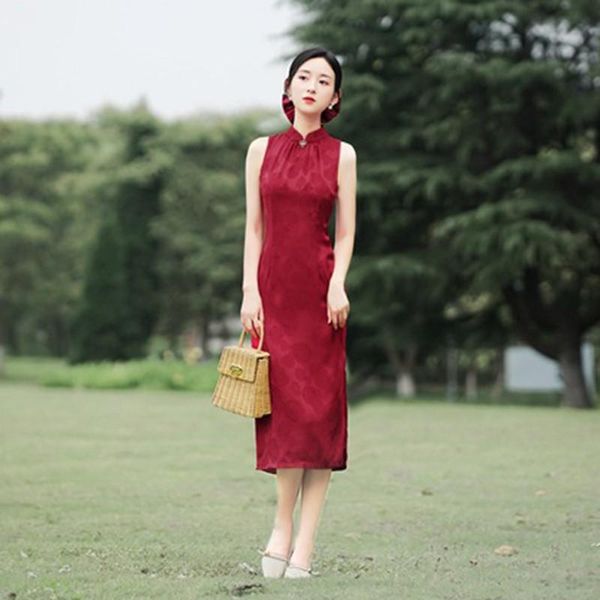 ethnic clothing high split print floral cheongsam mandarin collar qipao chinese slim sleeveless dress elegant women evening party gown, Red
ethnic clothing high split print floral cheongsam mandarin collar qipao chinese slim sleeveless dress elegant women evening party gown, Red