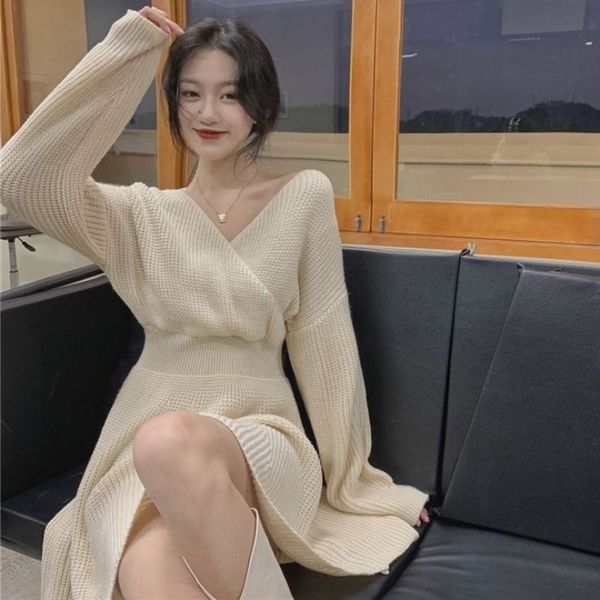 autumn and winter cross v-neck long sleeve waist closing show thin temperament knitwear dress women's wear, Black;gray
autumn and winter cross v-neck long sleeve waist closing show thin temperament knitwear dress women's wear, Black;gray