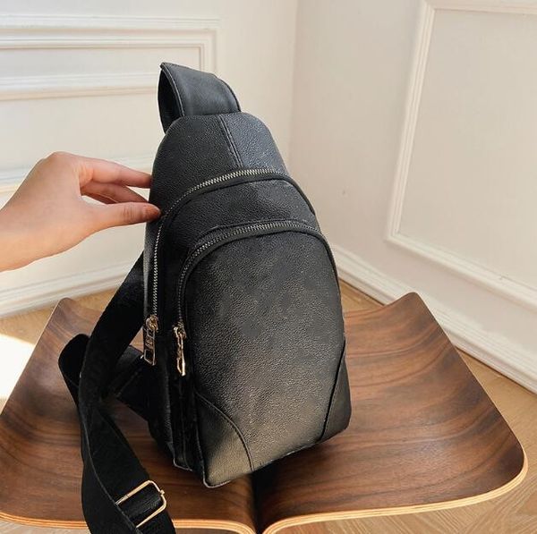 fashion genuine leather men women's chest bag shoulder bags totes handbag cross body cosmetic bag cell phone pocket wallets coin purses
fashion genuine leather men women's chest bag shoulder bags totes handbag cross body cosmetic bag cell phone pocket wallets coin purses