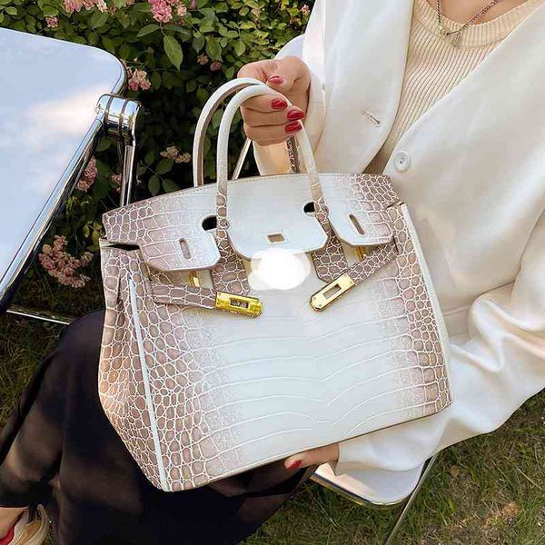 st. emma summer bag high capacity women's new fashion portable bag high sense birkin have logo
st. emma summer bag high capacity women's new fashion portable bag high sense birkin have logo