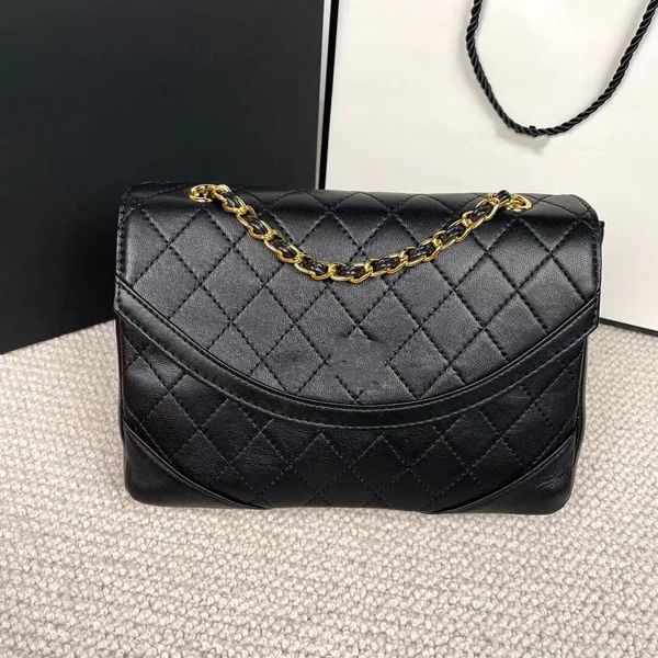 Clutch Crossbody Bags Top Designer Handbags Onthego Chain Quilted Leather Bag Handbag (25x18x10cm) Black White Tote Fashion Shoulder Pochette Purse Luggage, Oem
Clutch Crossbody Bags Top Designer Handbags Onthego Chain Quilted Leather Bag Handbag (25x18x10cm) Black White Tote Fashion Shoulder Pochette Purse Luggage, Oem