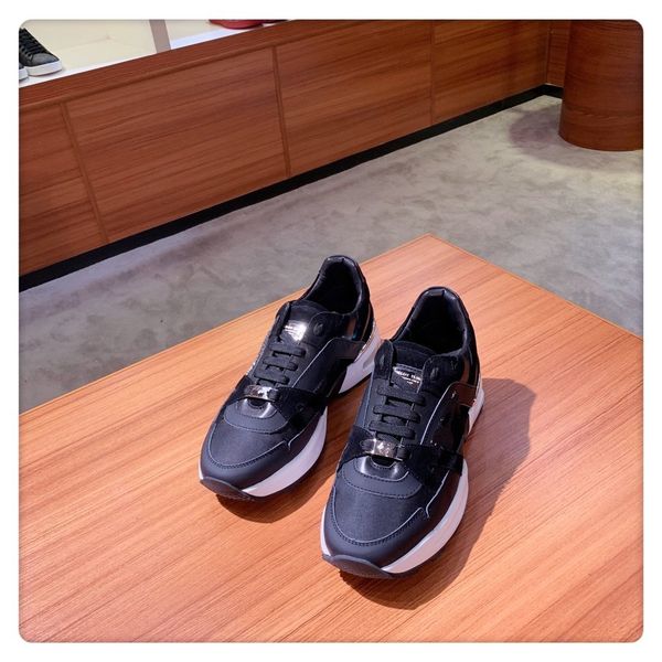 brand sneakerst trainers shoes running for mens runners flats genuine leather lightweight and comfortable, Red;white
brand sneakerst trainers shoes running for mens runners flats genuine leather lightweight and comfortable, Red;white