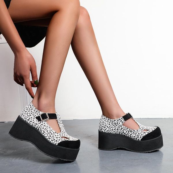 t-strap women shoes hoof heels mixed color platform pumps flower vintage gothic style sponge cake bottom dress, Black
t-strap women shoes hoof heels mixed color platform pumps flower vintage gothic style sponge cake bottom dress, Black