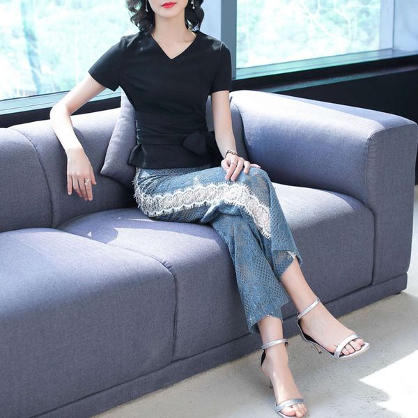lace wide leg pants suit summer 2021 new black v-neck temperament women's fashion, Black;white
lace wide leg pants suit summer 2021 new black v-neck temperament women's fashion, Black;white