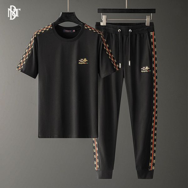 tuishang men's clothing fashion brand summer light luxury heavy craft embroidery men's casual short sve t-shirt suit, Gray
tuishang men's clothing fashion brand summer light luxury heavy craft embroidery men's casual short sve t-shirt suit, Gray