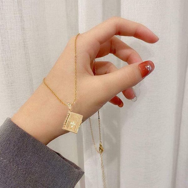 miniature readable bible necklace with detachable prayer pendant gift for children women maea99 necklaces, Silver
miniature readable bible necklace with detachable prayer pendant gift for children women maea99 necklaces, Silver