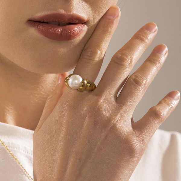 wedding rings fashion natural pearl beads with gold plated copper metal twisted croissant chunky for women lucky jewelry, Slivery;golden
wedding rings fashion natural pearl beads with gold plated copper metal twisted croissant chunky for women lucky jewelry, Slivery;golden