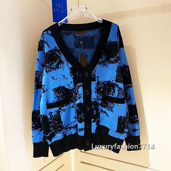 women's sweaters fashionable high end female knitting clothes sweaters mark letter embroidered v unique neck breasted cardigan sweater, White;black
women's sweaters fashionable high end female knitting clothes sweaters mark letter embroidered v unique neck breasted cardigan sweater, White;black