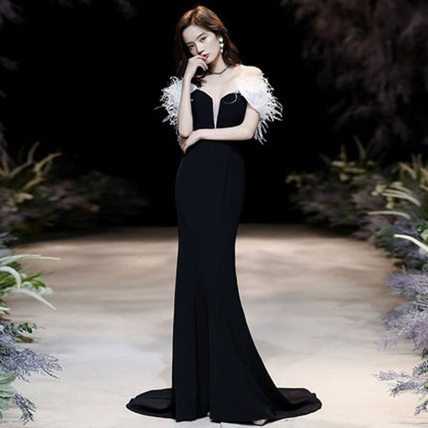 temperament 2021 one shoulder evening long style women's black banquet drs can be worn at ordinary tim, Black;gray
temperament 2021 one shoulder evening long style women's black banquet drs can be worn at ordinary tim, Black;gray