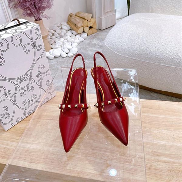 2021 designer v fashion women's sandals unique rivet style leather luxury gorgeous you are worth having size 34-41, Black
2021 designer v fashion women's sandals unique rivet style leather luxury gorgeous you are worth having size 34-41, Black