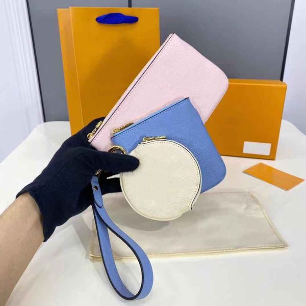 trio pouch rose pink summer blue cream clutch bags by the pool three pouches m80407 cowhide leather designers handbag
trio pouch rose pink summer blue cream clutch bags by the pool three pouches m80407 cowhide leather designers handbag