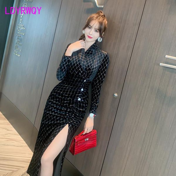 casual dresses velvet dress women autumn and winter 2021 commuting retro jumper office lady polyester solid, Black;gray
casual dresses velvet dress women autumn and winter 2021 commuting retro jumper office lady polyester solid, Black;gray