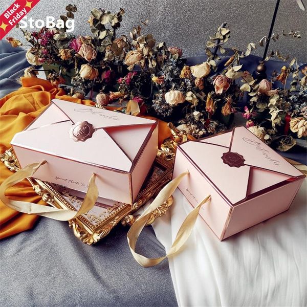 10pcs/lot envelop paper cake boxes wedding birthday year gift packaging chocolate candy box decoration ribbon handle wrap
10pcs/lot envelop paper cake boxes wedding birthday year gift packaging chocolate candy box decoration ribbon handle wrap