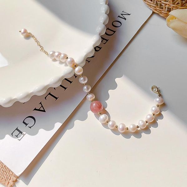 bangle va-36 baroque pearl bracelet strawberry crystal pink tender girl heart retro simple female, Black
bangle va-36 baroque pearl bracelet strawberry crystal pink tender girl heart retro simple female, Black