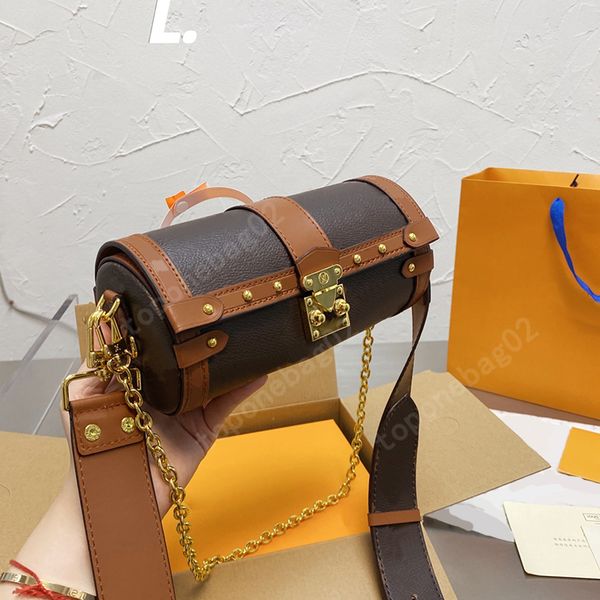 crossbody bag with presbyopia pattern classic leather gold buckle barrel flap lock design adjustable shoulder strap multi-functional hand-ca
crossbody bag with presbyopia pattern classic leather gold buckle barrel flap lock design adjustable shoulder strap multi-functional hand-ca