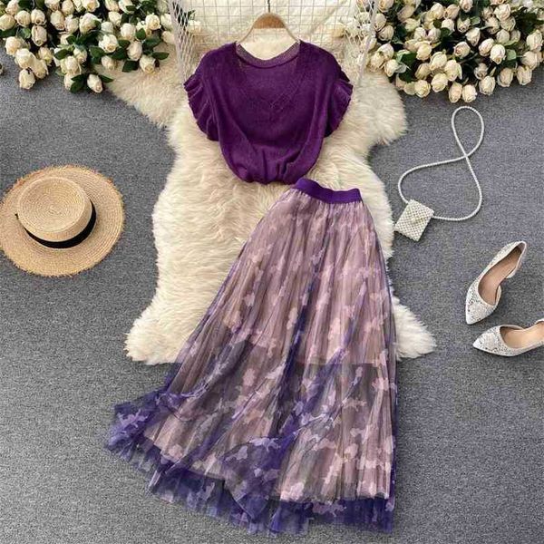 women elegant two piece sets fashoin v neck knitted floral printed skirts outfits woman vintage 2 pcs suits clothes 210525, White
women elegant two piece sets fashoin v neck knitted floral printed skirts outfits woman vintage 2 pcs suits clothes 210525, White