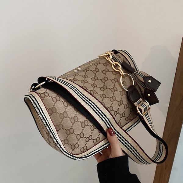 fashion old flower women's 2021 new fashion high texture dumpling bag single shoulder messenger bag
fashion old flower women's 2021 new fashion high texture dumpling bag single shoulder messenger bag