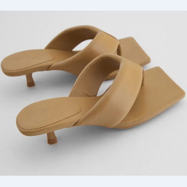 slippers new women's shoes casual fashion quilted leather kitten heel and high slip toe flip-flops 8v6i, Black
slippers new women's shoes casual fashion quilted leather kitten heel and high slip toe flip-flops 8v6i, Black