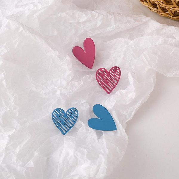stud korean fashion hollow out asymmetric metal love heart earring for women girls delicate pink blue jewelry pendientes, Golden;silver
stud korean fashion hollow out asymmetric metal love heart earring for women girls delicate pink blue jewelry pendientes, Golden;silver