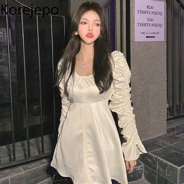 casual dresses korejepo women dress 2021 autumn french retro sweet solid square collar long sleeve a-line female white short, Black;gray
casual dresses korejepo women dress 2021 autumn french retro sweet solid square collar long sleeve a-line female white short, Black;gray