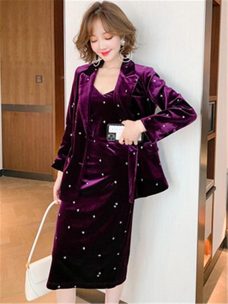 women's tracksuits embroidered lapel blazer + velvet halter dress set women spring 2021, Gray
women's tracksuits embroidered lapel blazer + velvet halter dress set women spring 2021, Gray