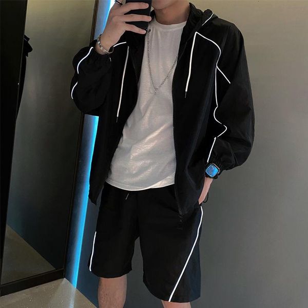 men's tracksuits sunscreen korean loose stripe hooded jacket men trend leisure sport 2 piece set tracksuit moda hombre 2021 ropa sun cl, Gray
men's tracksuits sunscreen korean loose stripe hooded jacket men trend leisure sport 2 piece set tracksuit moda hombre 2021 ropa sun cl, Gray
