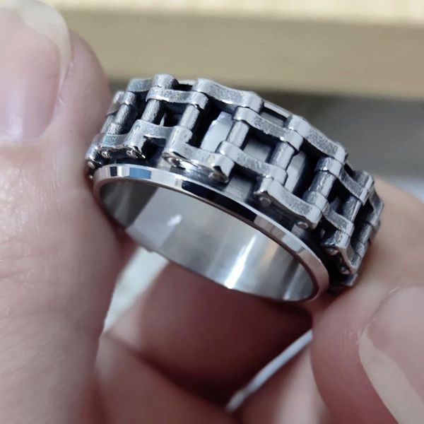 cluster rings punk spinner chain men rotatable male ring black gold stainless steel cool jewelry party gift for man, Golden;silver
cluster rings punk spinner chain men rotatable male ring black gold stainless steel cool jewelry party gift for man, Golden;silver