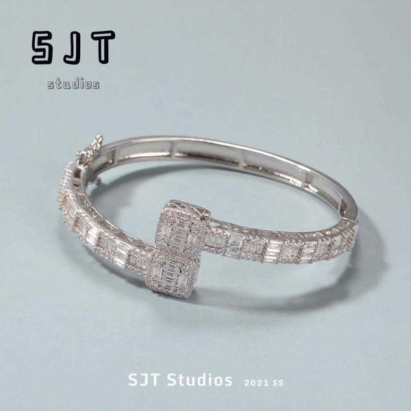 wedding rings sjt europe and the united states t-square bracelet ins net red men women hip hop personality street with, Slivery;golden
wedding rings sjt europe and the united states t-square bracelet ins net red men women hip hop personality street with, Slivery;golden