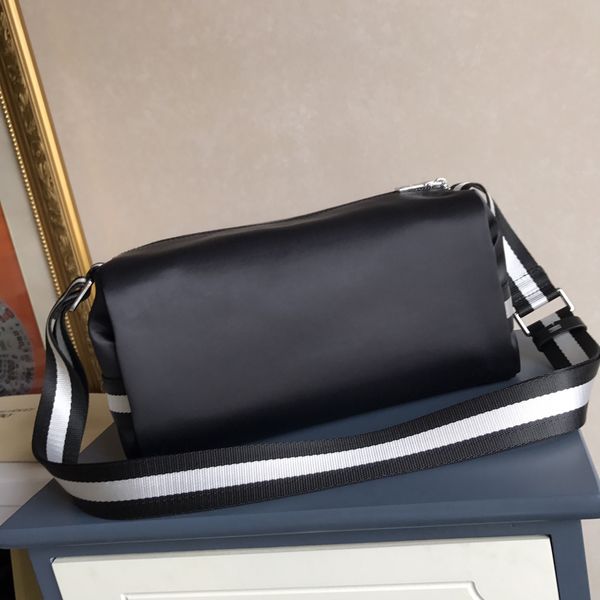 women cross body bag men womens handbags crossbody bucket bags purses lady handbag tote shoulder bagss hobo fashion bumbag
women cross body bag men womens handbags crossbody bucket bags purses lady handbag tote shoulder bagss hobo fashion bumbag