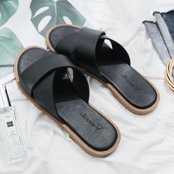slippers women's casual flat sandals and 2021 summer fashion wild outside penetrating gas cross ladies, Black
slippers women's casual flat sandals and 2021 summer fashion wild outside penetrating gas cross ladies, Black