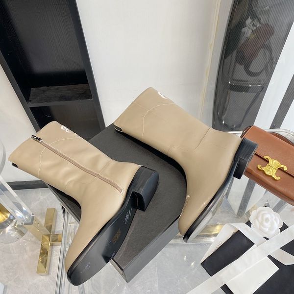 women's shoes designer comfortable brand luxury autumn and winter long tube women's boots with shoe box, Red;white
women's shoes designer comfortable brand luxury autumn and winter long tube women's boots with shoe box, Red;white