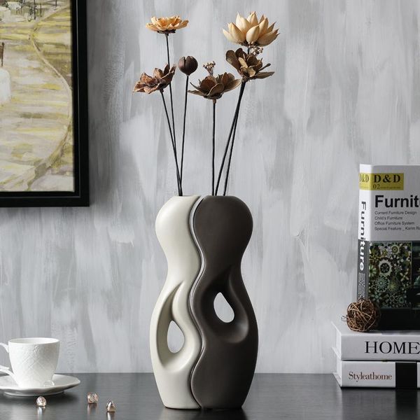 vases minimalist ceramic creative art dried flowers vase pot home decor crafts room wedding decorations handmade porcelain figurines
vases minimalist ceramic creative art dried flowers vase pot home decor crafts room wedding decorations handmade porcelain figurines